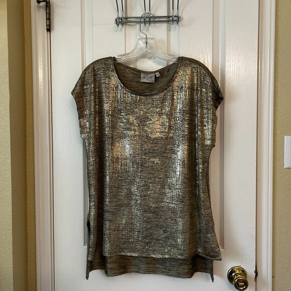 Dantelle Gold Foil Print Step Hem Top - Picture 1 of 3